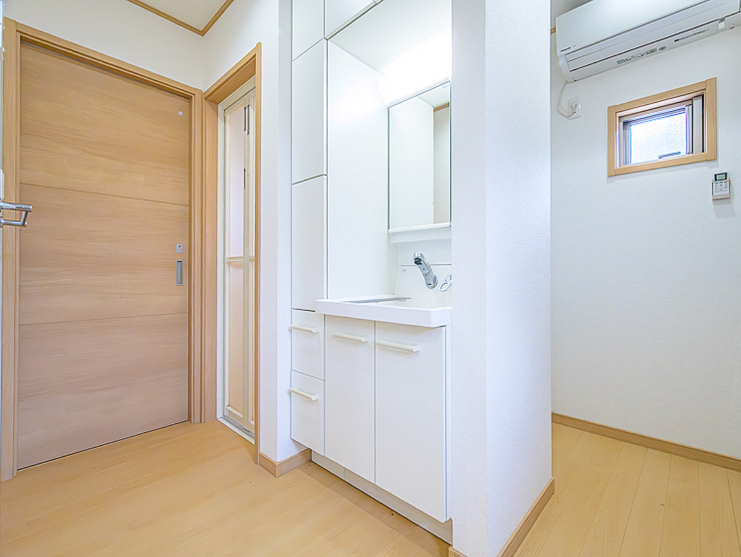 長崎市内でマイホームをお探しの方へ、三川町に建つ株式会社SEIBUおすすめの中古住宅はいかがですか。