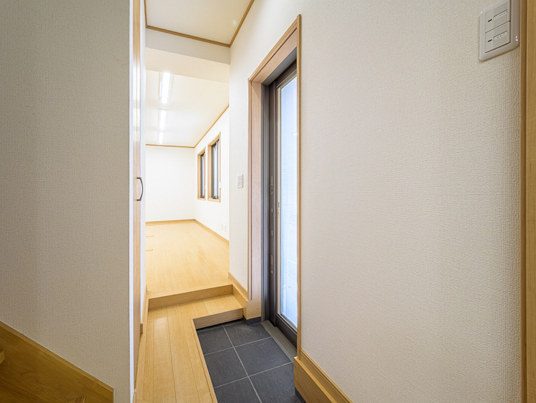 長崎市内でマイホームをお探しの方へ、三川町に建つ株式会社SEIBUおすすめの中古住宅はいかがですか。