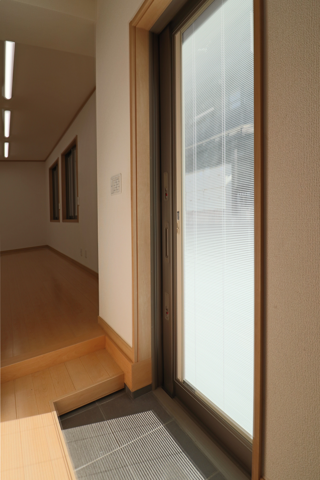 長崎市・時津・長与でマイホーム探しをするなら(株)SEIBUセイブ。三川町の中古住宅のブラインドインペアガラスのご案内です。